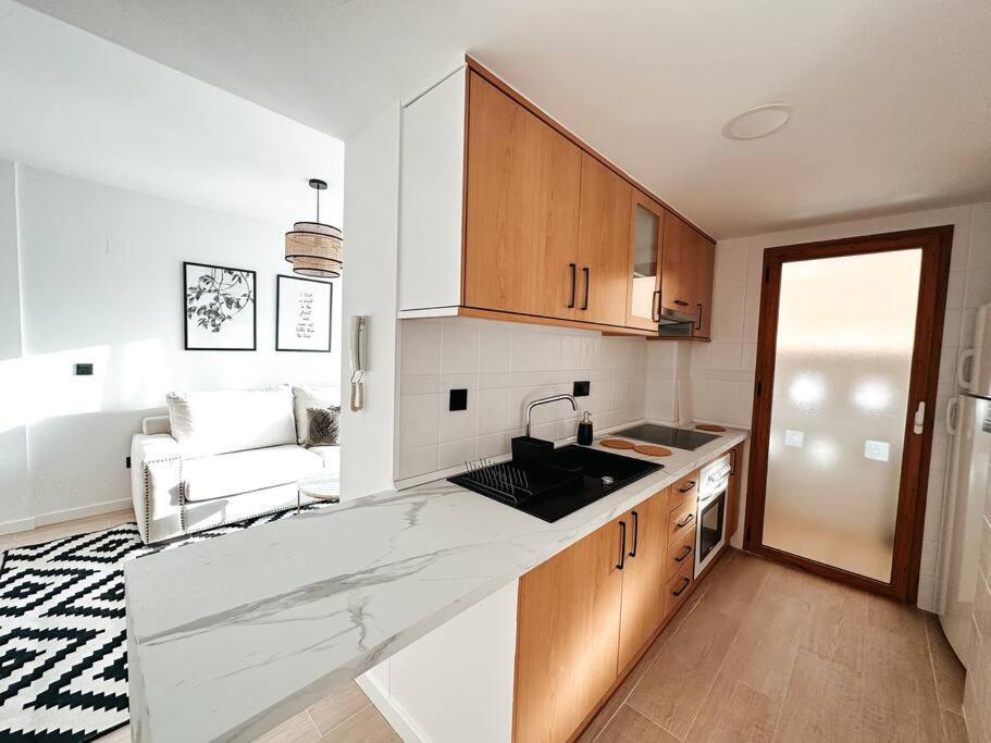 Precioso Apartamento Con Piscina Y Vistas Alicante Kültér fotó