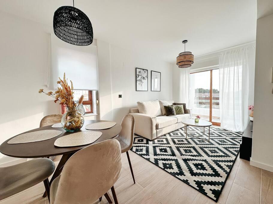 Precioso Apartamento Con Piscina Y Vistas Alicante Kültér fotó